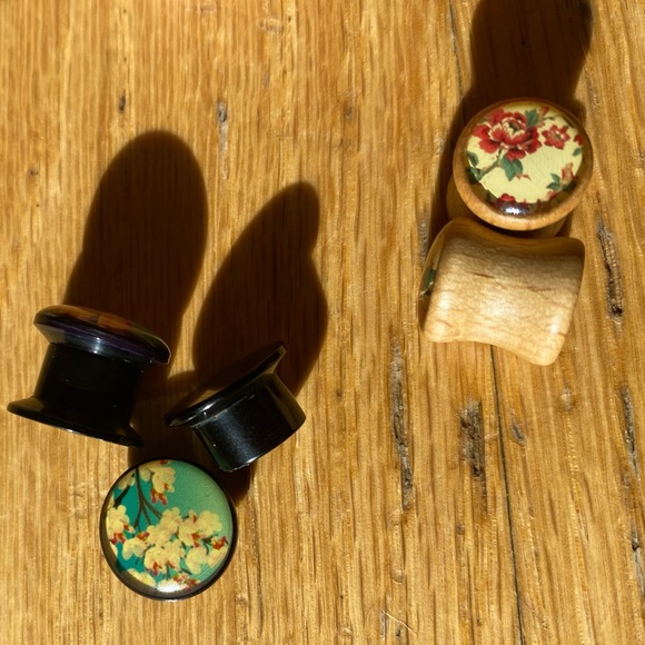 7 pairs 00 flailed tunnels plugs plus 7 single tunnels gemstone - Picture 7 of 11